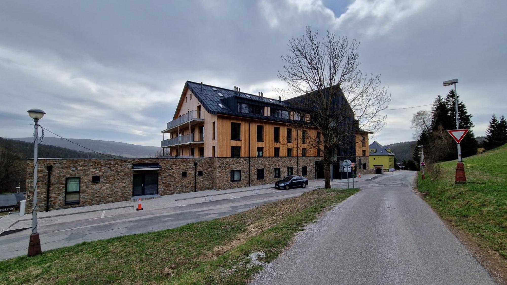 Ski&Bike Apartment Janske Lazne + Parking Exteriör bild